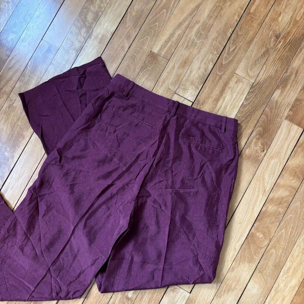 J. Crew Essential wide-leg pant in textured satin in Wilshire Red - Size 2 - Picture 5 of 7
